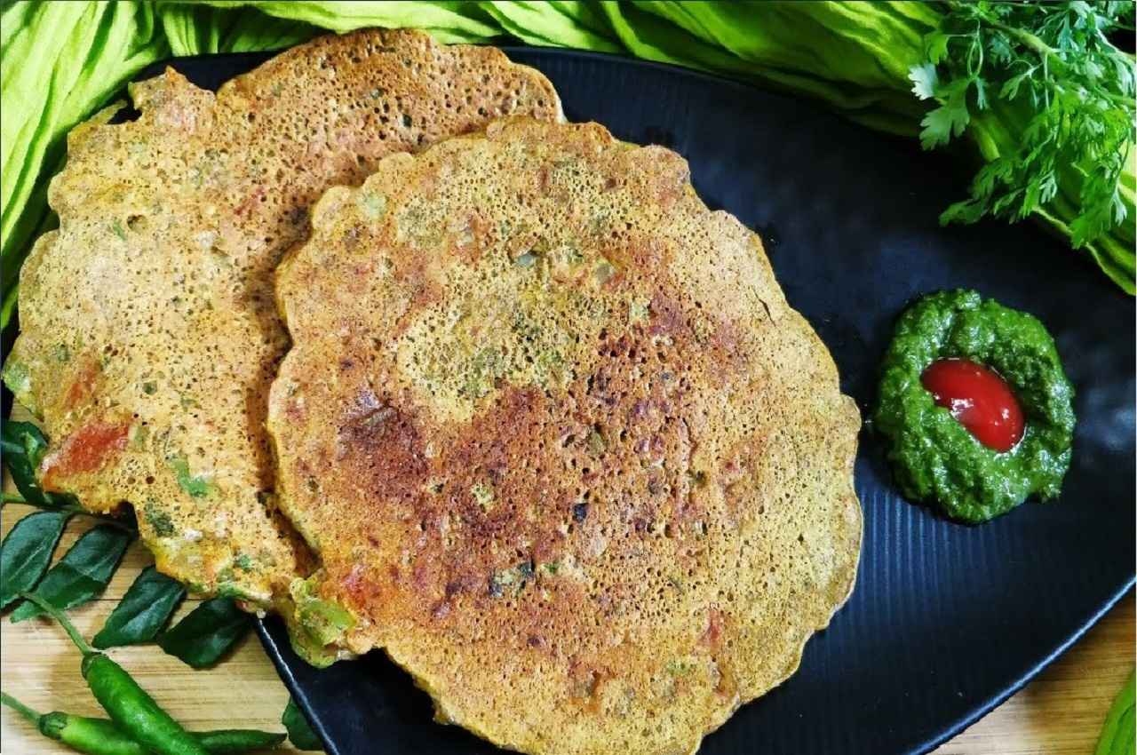 Raagi And Sprouts Cheela Recipe: फास्ट वेट लॉस के लिए बनाएं हाई प्रोटीन से भरपूर रागी-मूंग दाल स्प्राउट्स चीला, जानें रेसिपी