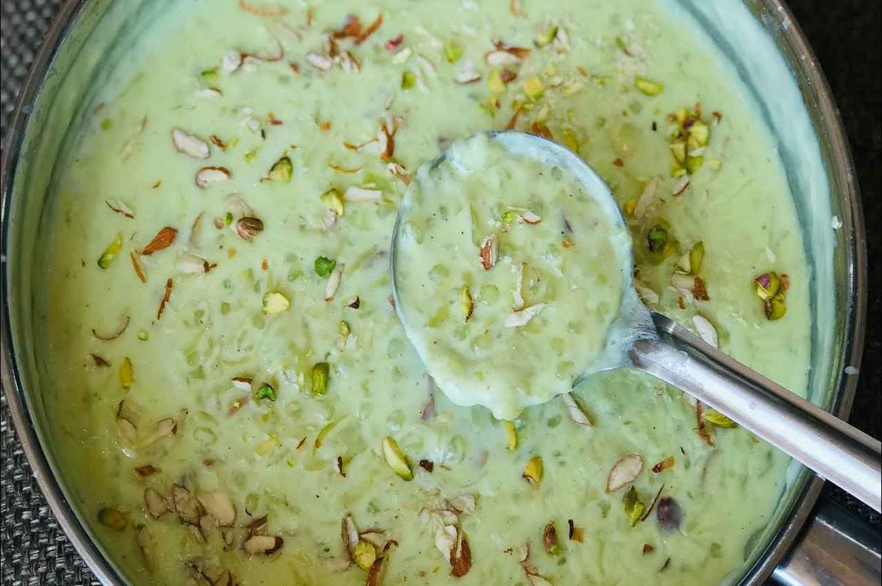 Lauki Kheer Recipe: किसी भी खास मौके पर डेजर्ट में बनाएं टेस्टी और लजीज लौकी की खीर, जानें रेसिपी