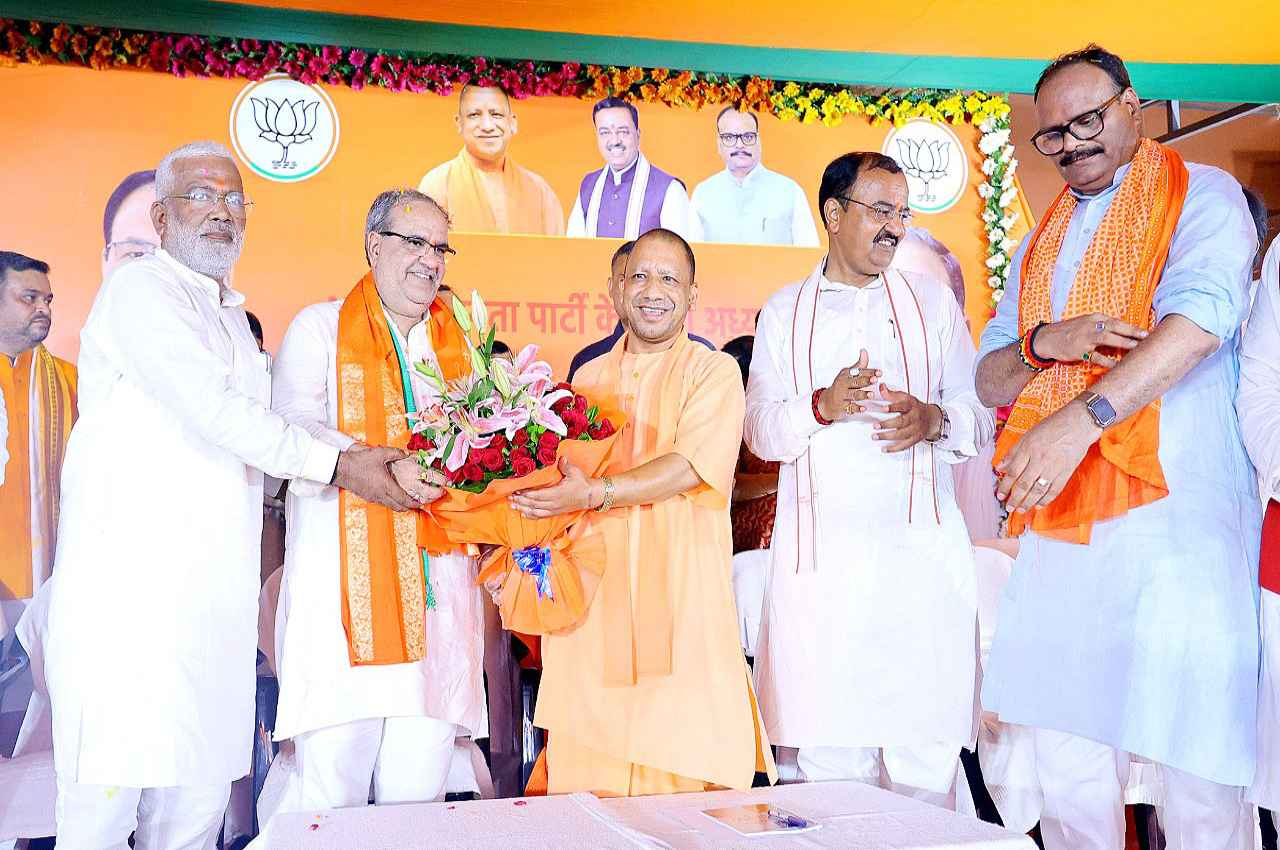 BJP State President: भूपेंद्र चौधरी ने संभाला कार्यभार, सीएम बोले-स्वतंत्र देव को स्वतंत्र नहीं होने देंगे