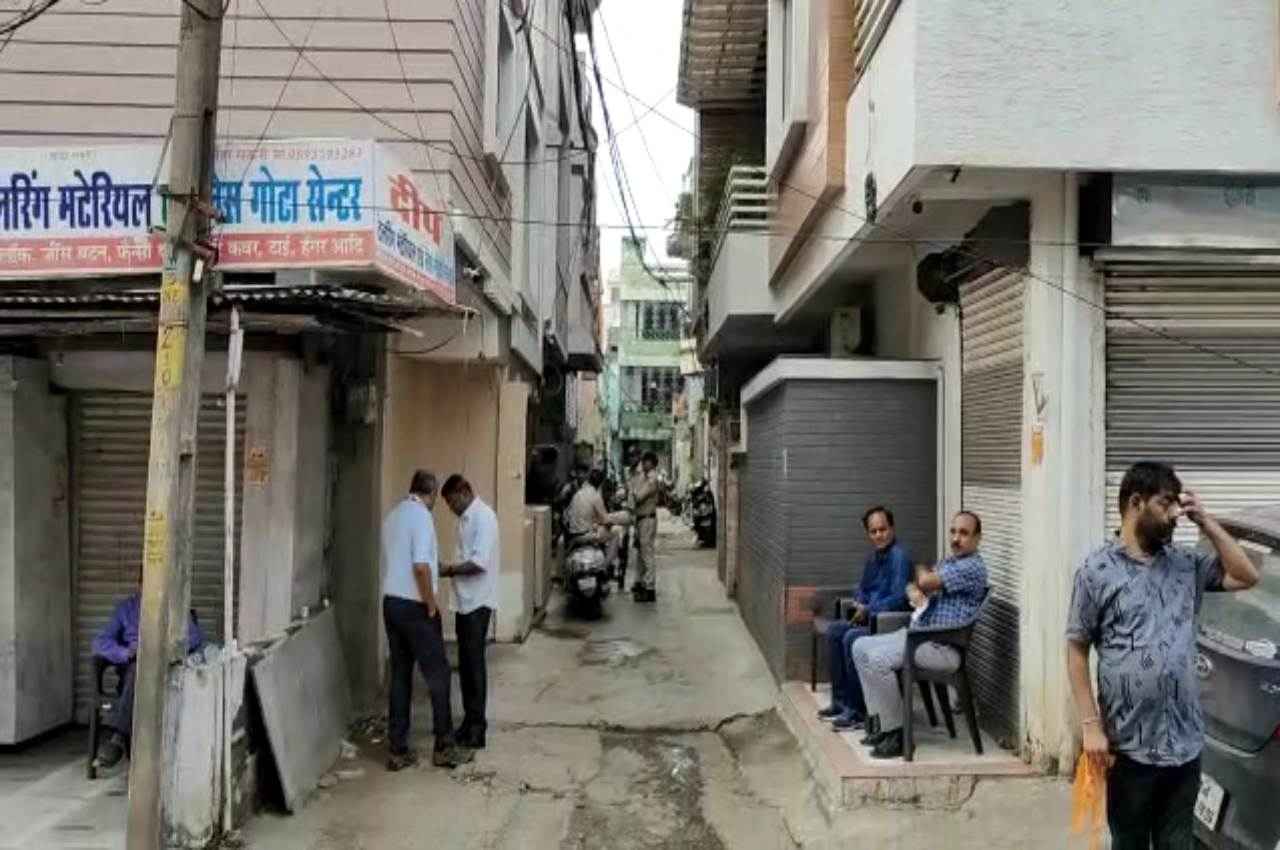MP: काली कमाई का कुबेर क्लर्क, EOW की छापेमारी में हुए ये खुलासे