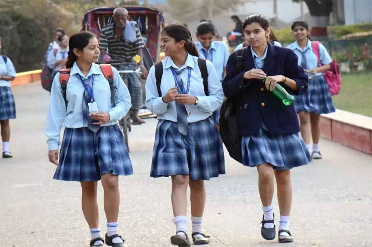 CBSE Result 2023 Live Update: सीबीएसई 10वीं 12वीं रिजल्ट पर आया बड़ा अपडेट, यहां देखें कब आ सकता है परिणाम
