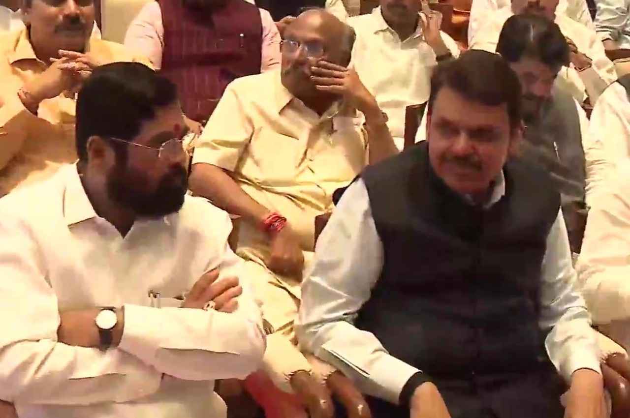 Maharashtra Cabinet Expansion: महाराष्ट्र में शिंदे कैबिनेट का विस्तार, भाजपा-शिवसेना के 9-9 MLAs ने ली मंत्रिपद की शपथ