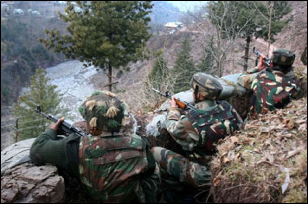 जम्मू-कश्मीर: सुरक्षबलों के साथ मुठभेड़ में दो आतंकवादी ढेर