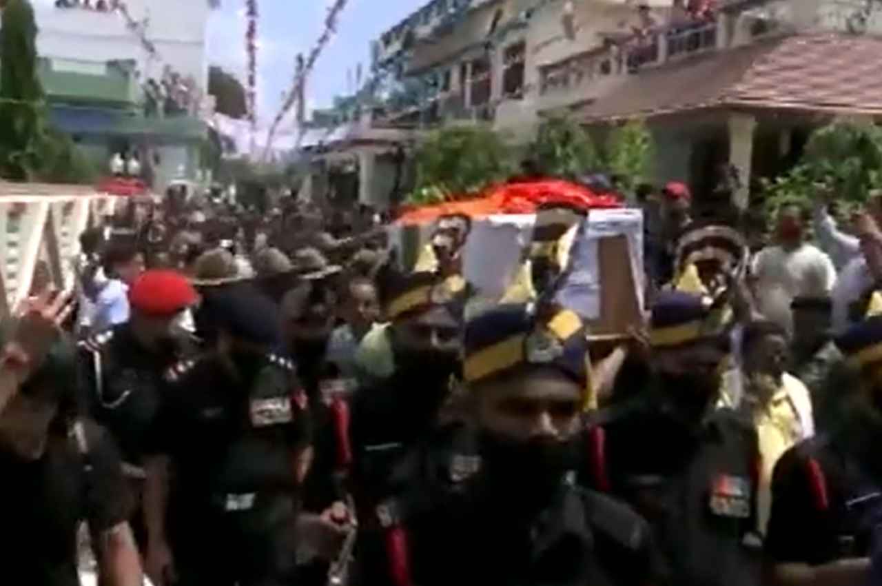 उत्तराखंड: 38 साल पहले शहीद हुए लांस नायक के अवशेष घर पहुंचे, कुछ देर में होगा अंतिम संस्कार