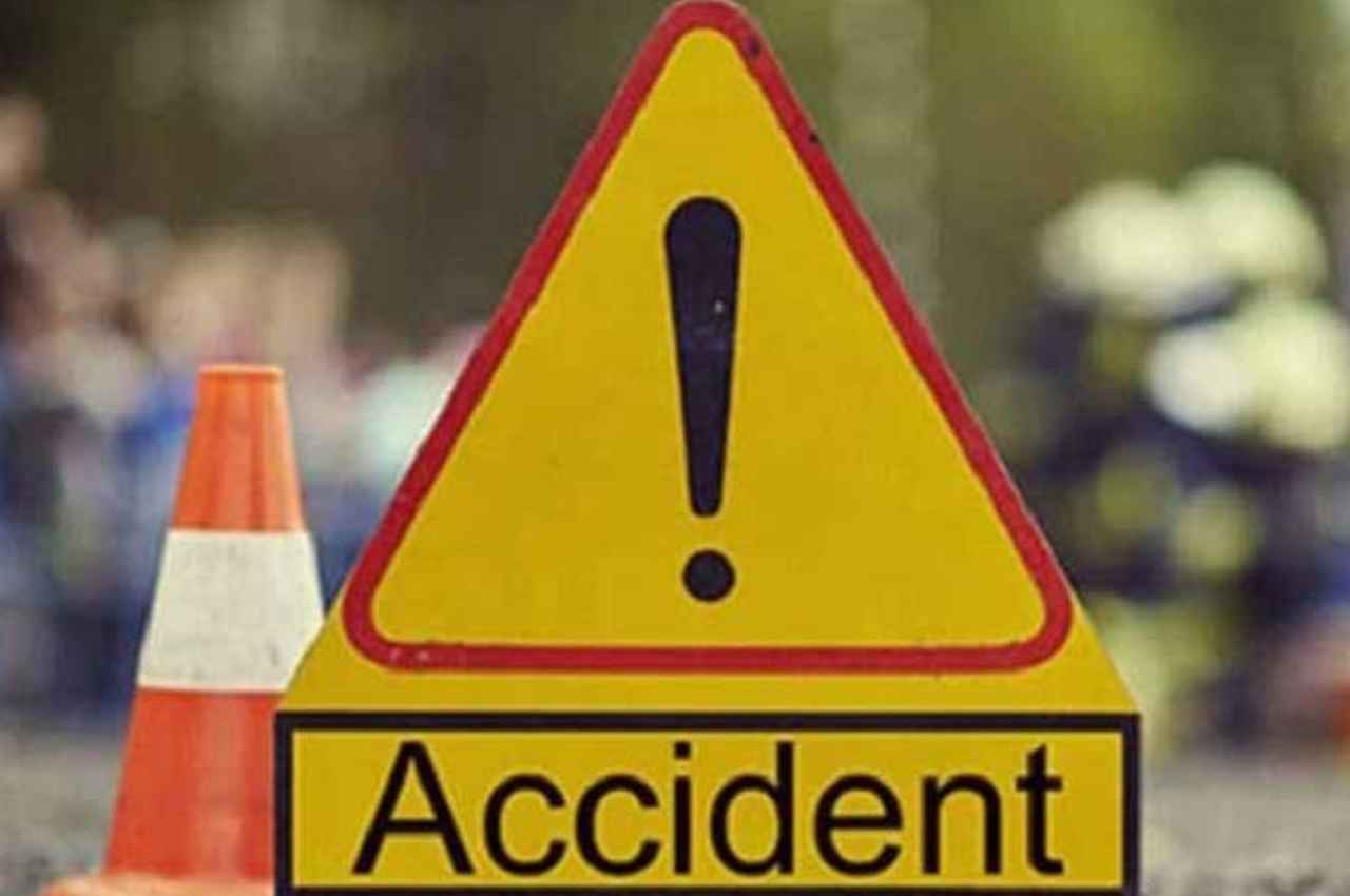 Madhya Pradesh: तेज़ रफ्तार कार अनियंत्रित होकर पलटी, दो दोस्तों की मौके पर मौत