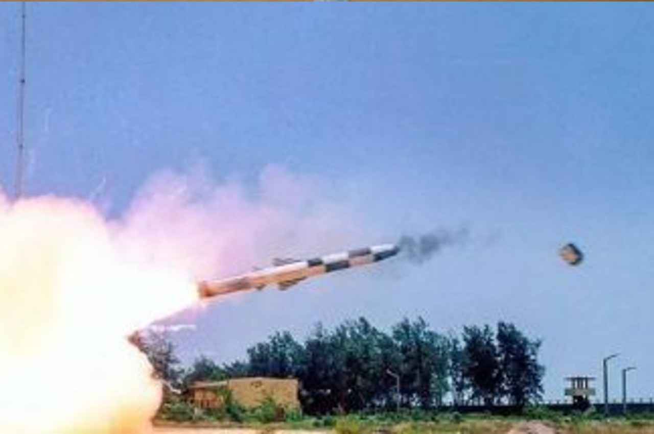 Brahmos Missile Misfire: ब्रह्मोस मिसाइल मिसफायर मामले में वायुसेना के 3 अधिकारियों की सेवा समाप्त