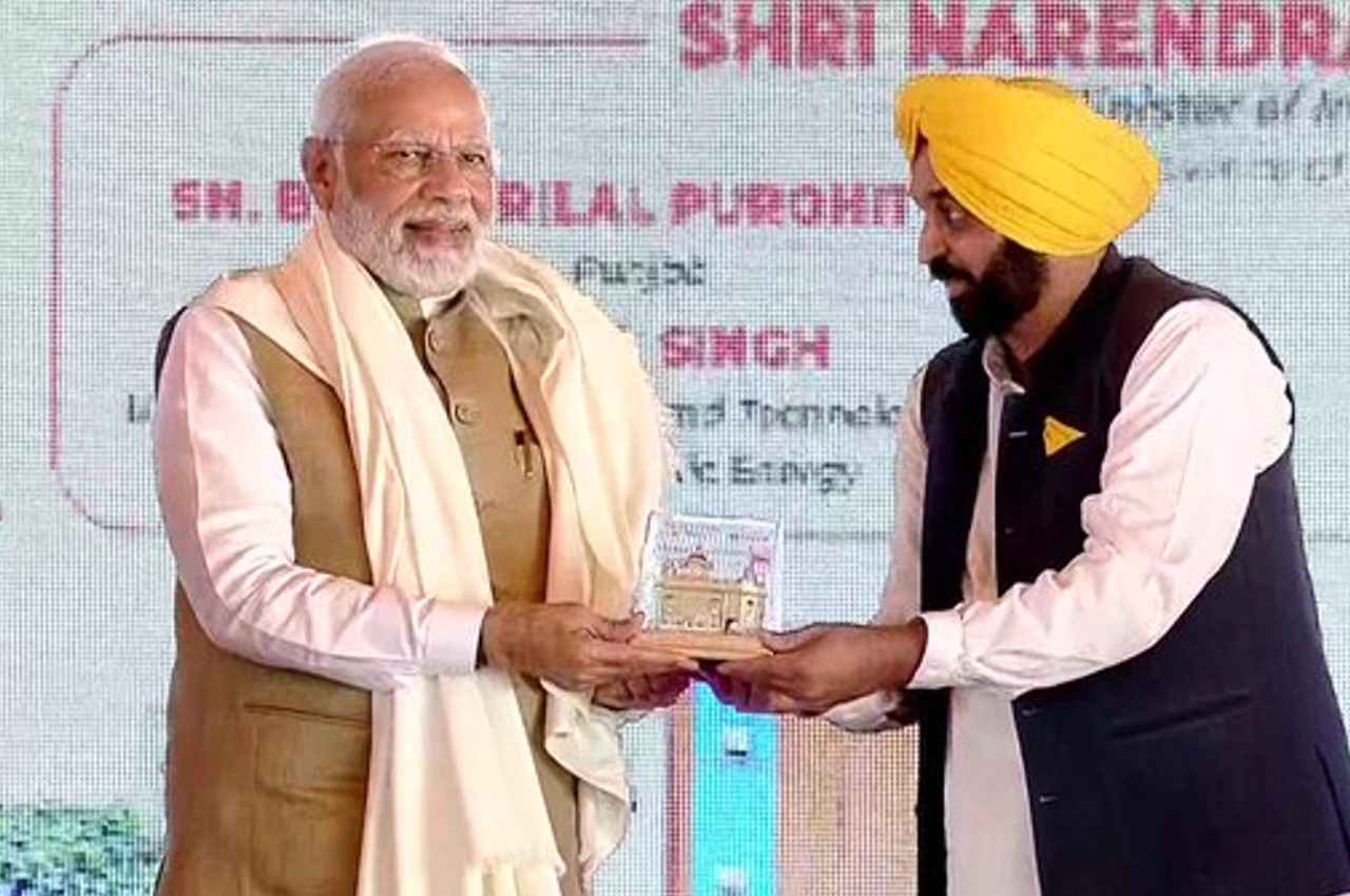 PM मोदी ने मोहाली में कैंसर अस्पताल का किया उद्घाटन, CM मान बोले- ये हमारे लिए बड़ा तोहफा