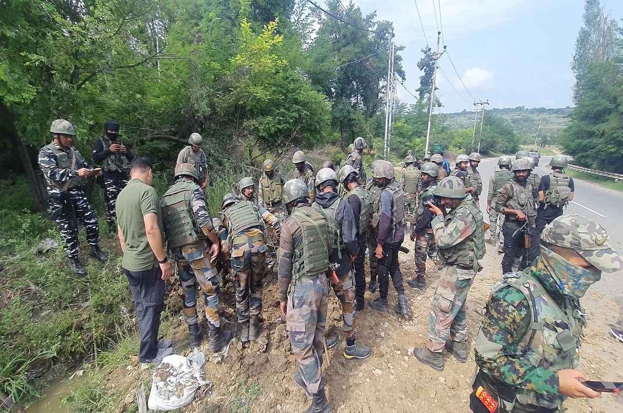 Pulwama, IED