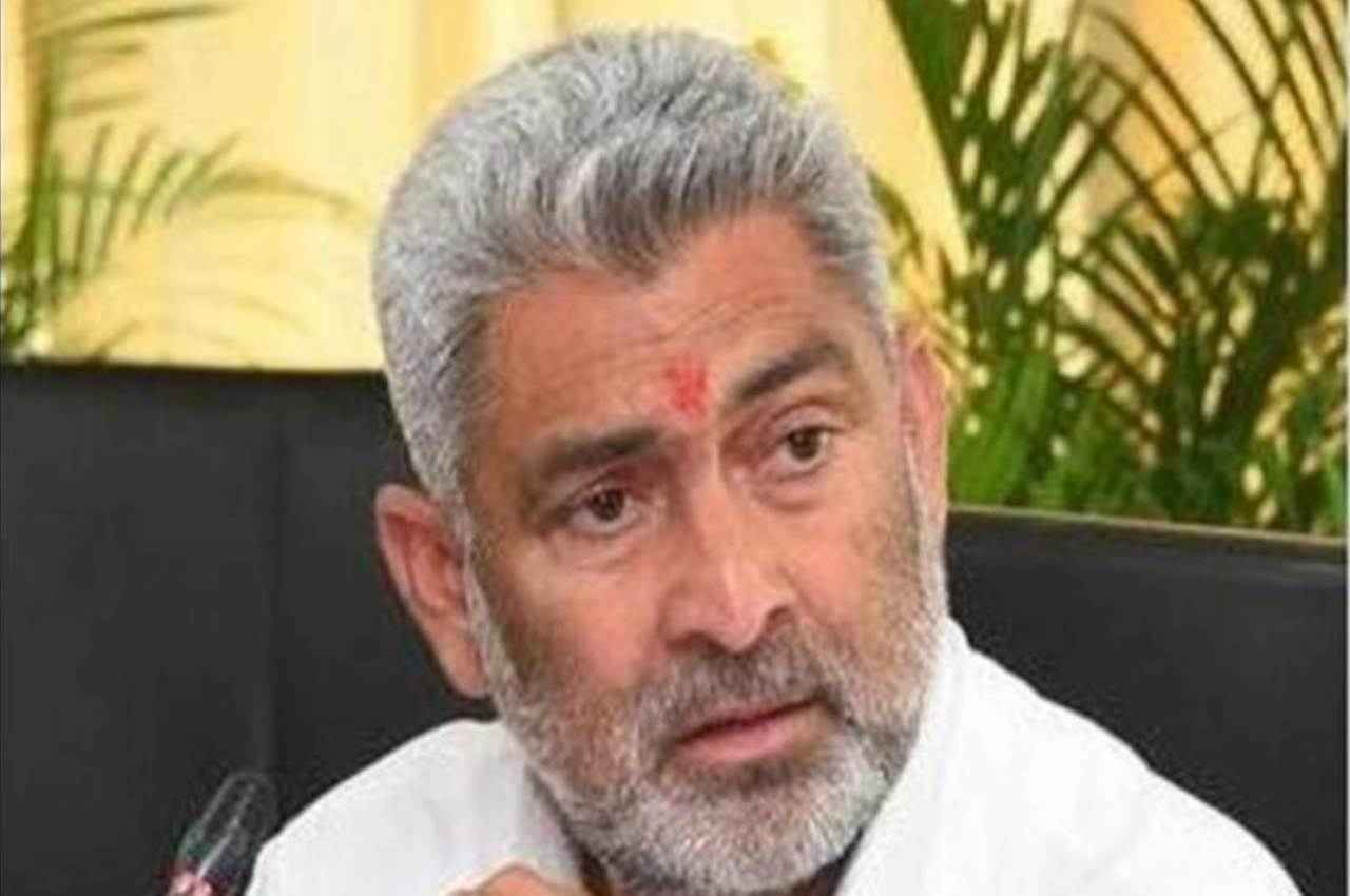 संवैधानिक मूल्यों के साथ छेड़छाड़ हरगिज़ बर्दाश्त नहीं की जाएगी: लाल चंद कटारूचक्क