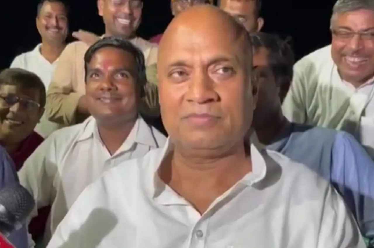 आरसीपी सिंह ने जेडीयू छोड़ने का किया ऐलान, नीतीश कुमार पर लगाया पक्षपात का आरोप