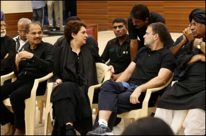 Rahul Gandhi and Priyanka Gandhi