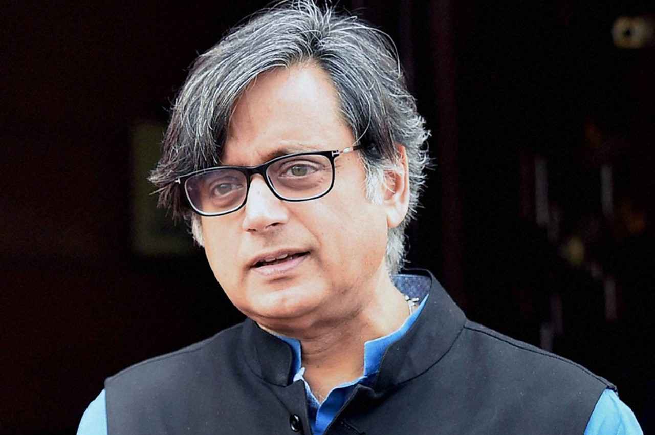 Shashi Tharoor: कांग्रेस सांसद शशि थरूर को मिला फ्रांस का सर्वोच्च नागरिक सम्मान