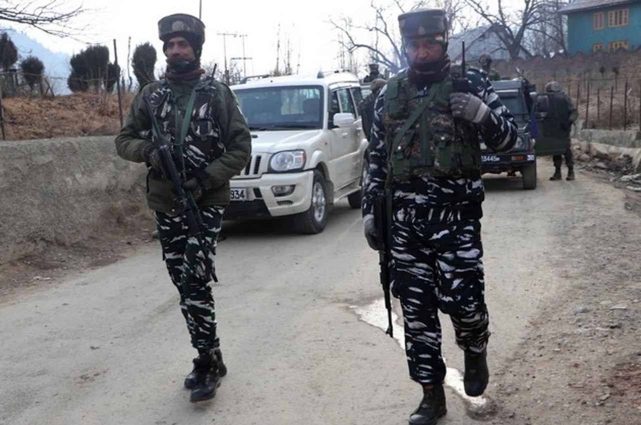 Terrorist shot Kashmiri Pandit