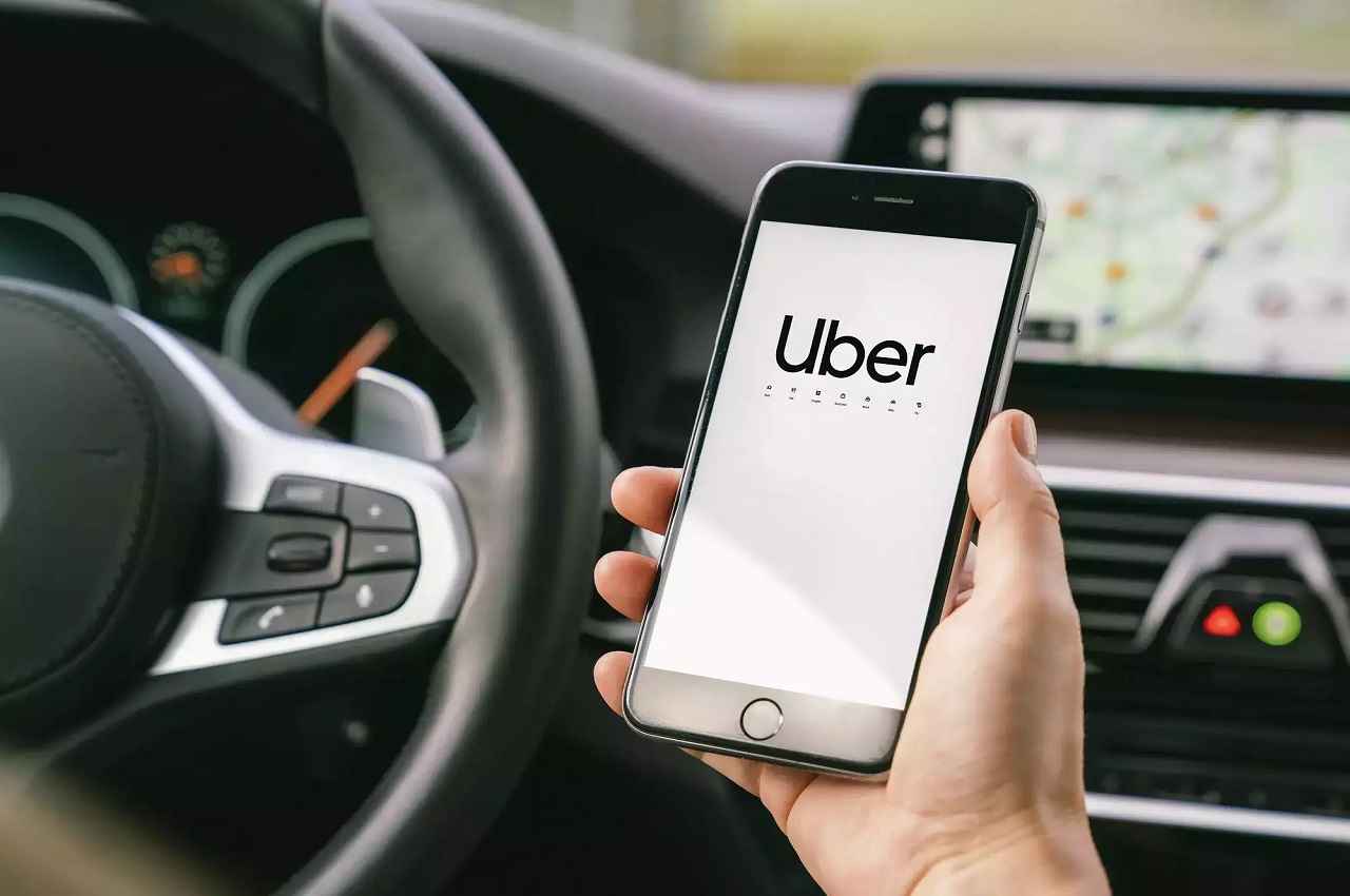 दिल्ली एयरपोर्ट से नोएडा आने के कितने रुपये लगते हैं? UBER ने चार्ज की इतनी रकम
