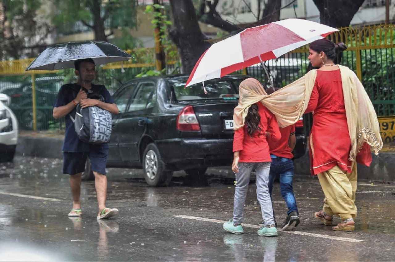 Weather Update: इन राज्यों में होगी भारी बारिश! IMD ने मुंबई में रेड अलर्ट जारी किया, देखें- अन्य जगहों का पूर्वानुमान