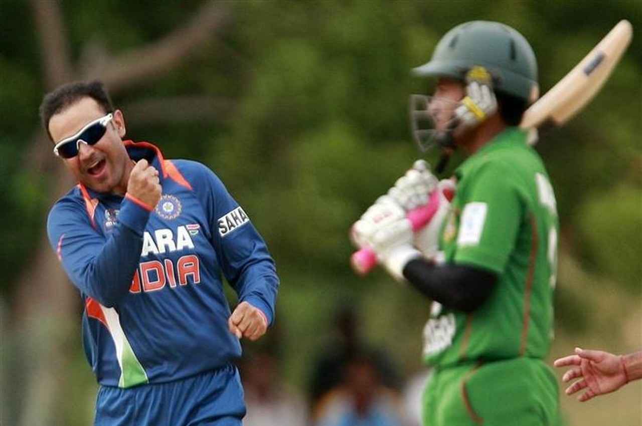 Asia Cup: जब वीरू ने बल्ला नहीं गेंद से मचाया था कोहराम...सहवाग का ये धांसू रिकॉर्ड आपको चौंका देगा