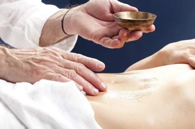 oil in navel benefits