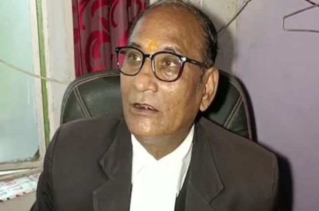 adv Abhaynath yadav