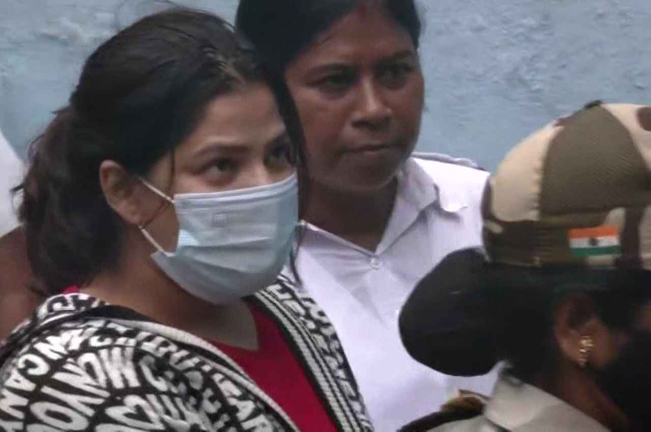 Arpita Mukherjee: अर्पिता मुखर्जी को जान का खतरा, वकील बोले- बिना जांच के न दिया जाए खाना