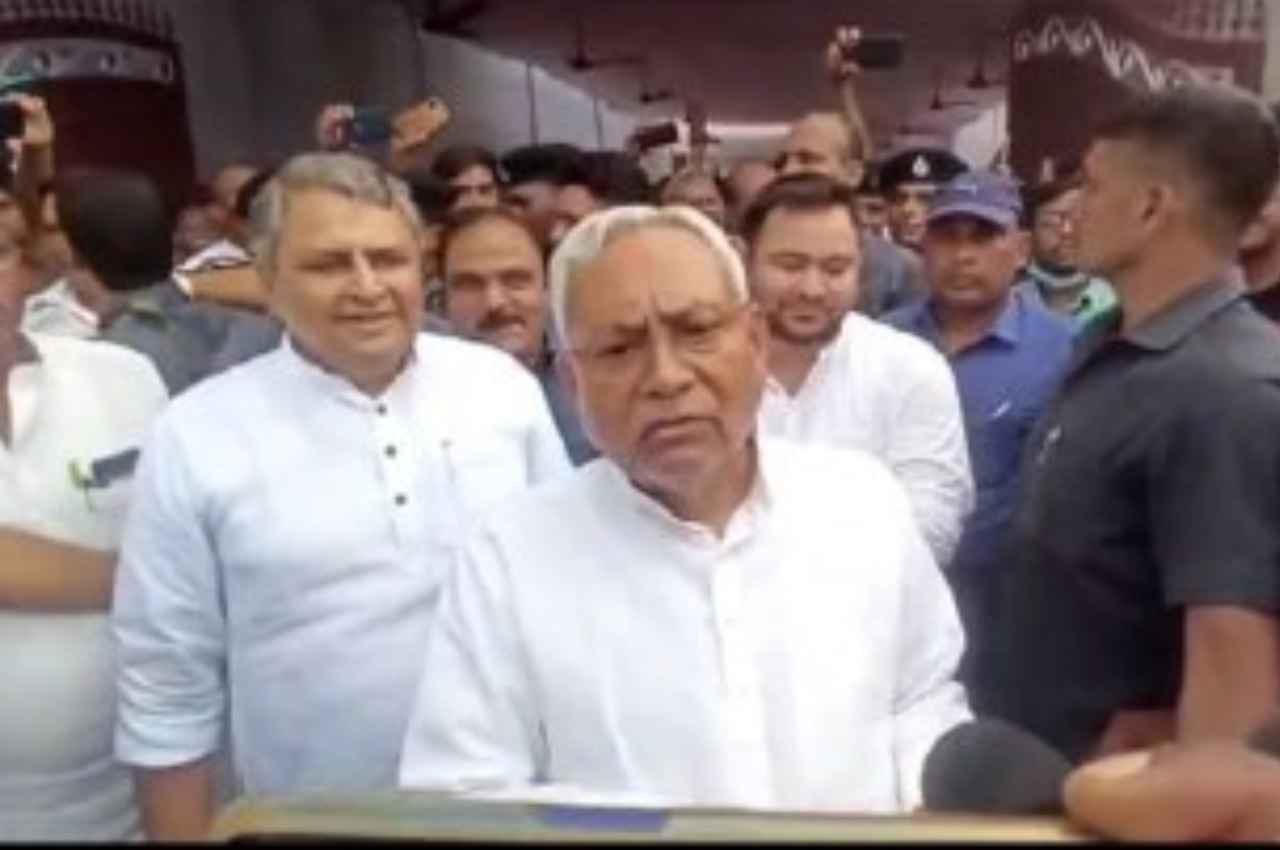 बिहार में फिर खुली 'सुशासन' की पोल, पिछले 47 सालों में कितना बदला प्रदेश?