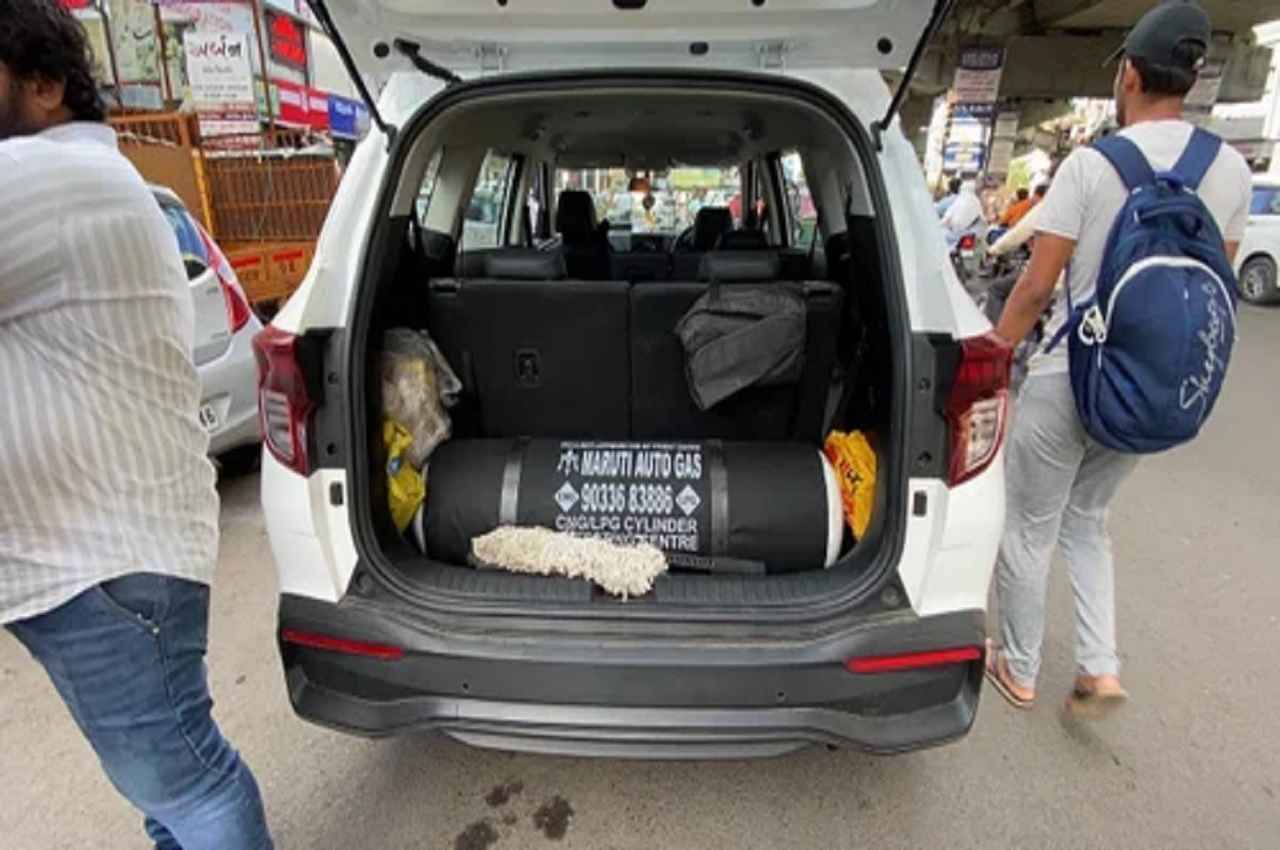बढ़ते पेट्रोल-डीजल की कीमतों को मात देने जल्द बाजार में आ रही हैं ये CNG कारें