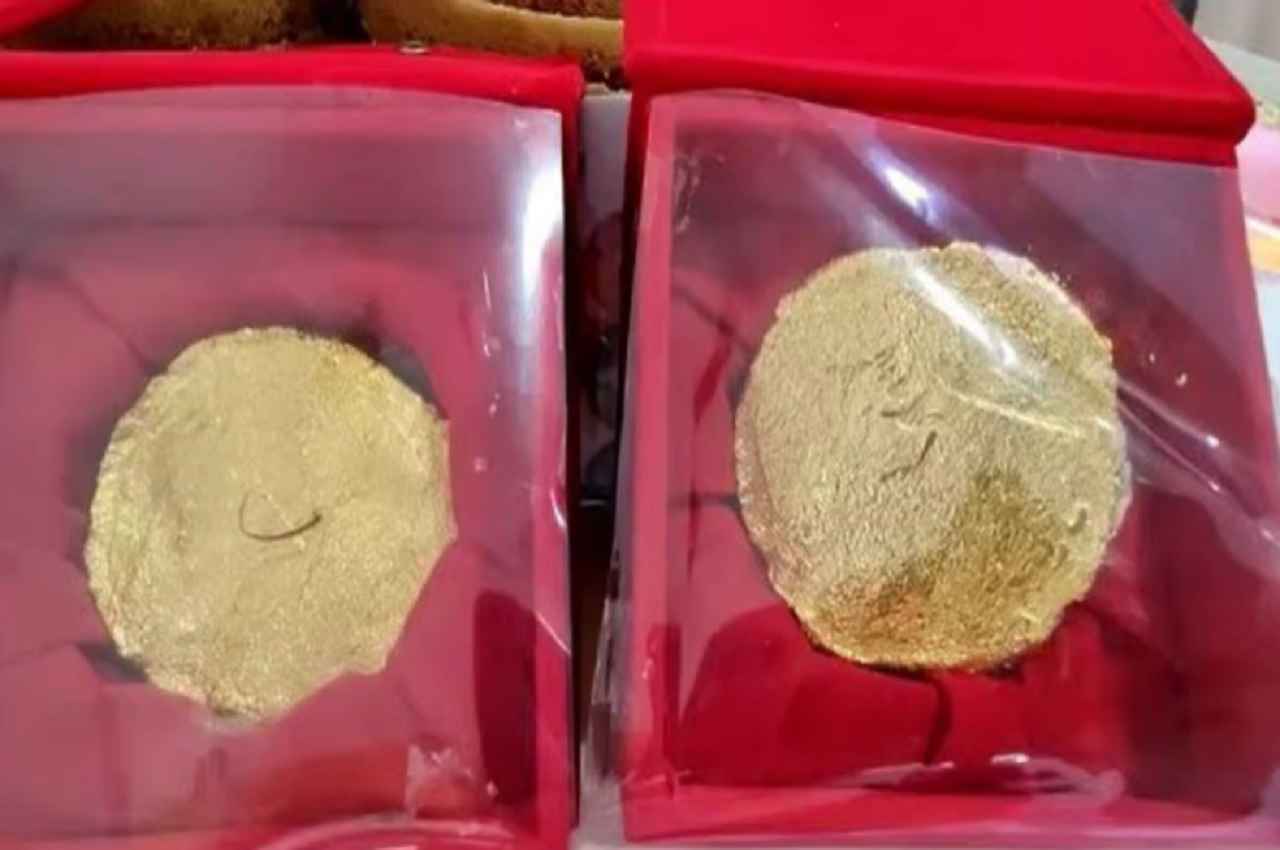 Viral Video: आगरा में बिक रहा है सोने से बना घेवर, रक्षा बंधन स्पेशल इस मिठाई की कीमत सुन चौंक जाएंगे