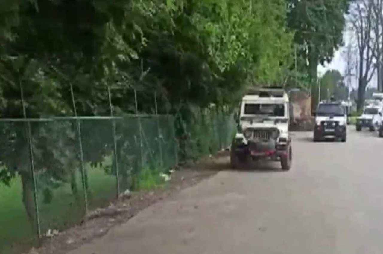 Jammu and Kashmir: अनंतनाग में CRPF जवानों पर आतंकी हमला, एक पुलिसकर्मी घायल