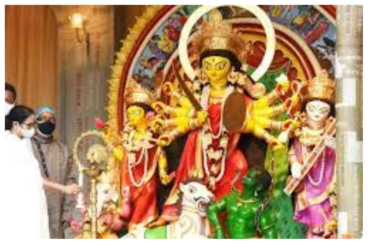 West Bengal: सीएम ममता बनर्जी बोलीं- दुर्गा पूजा के लिए दिए जाएंगे 60 हजार, 30 सितंबर से रहेगा अवकाश