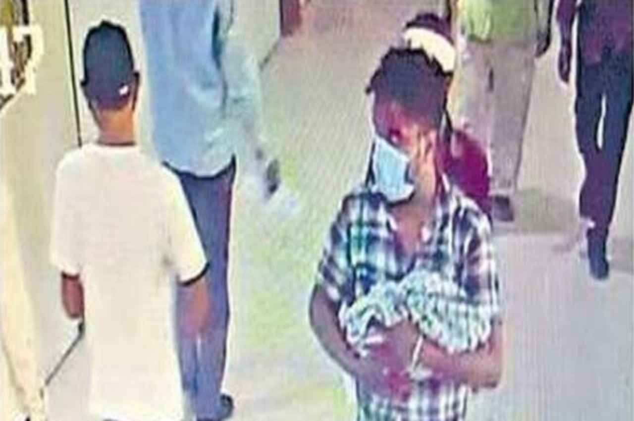 मेरठ मेडिकल कॉलेज से एक दिन का नवजात चोरी, वैक्सीन लगवाने के बहाने ले गया था अजनबी