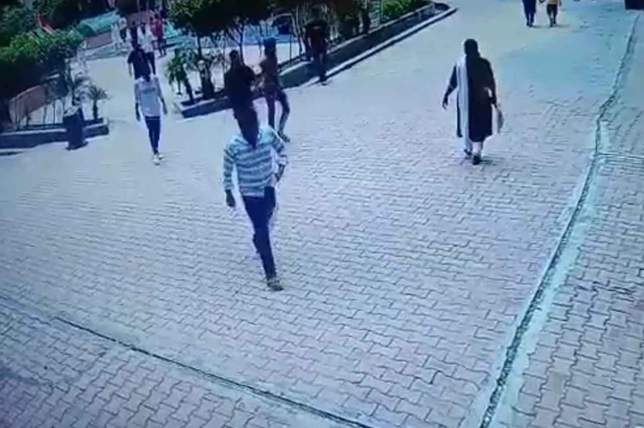 noida viral video 1