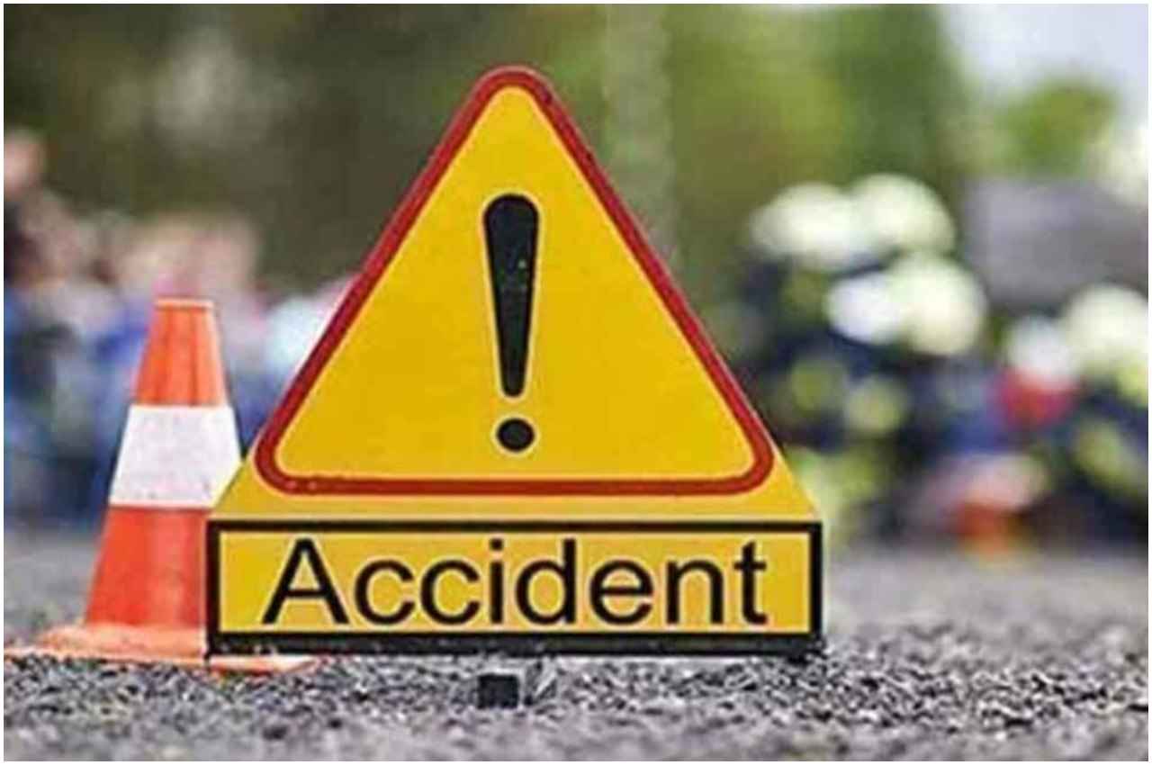 Haryana News: झज्जर-मेरठ हाईवे पर ईंट से भरा ट्रक कार पर पलटा, एक की मौत