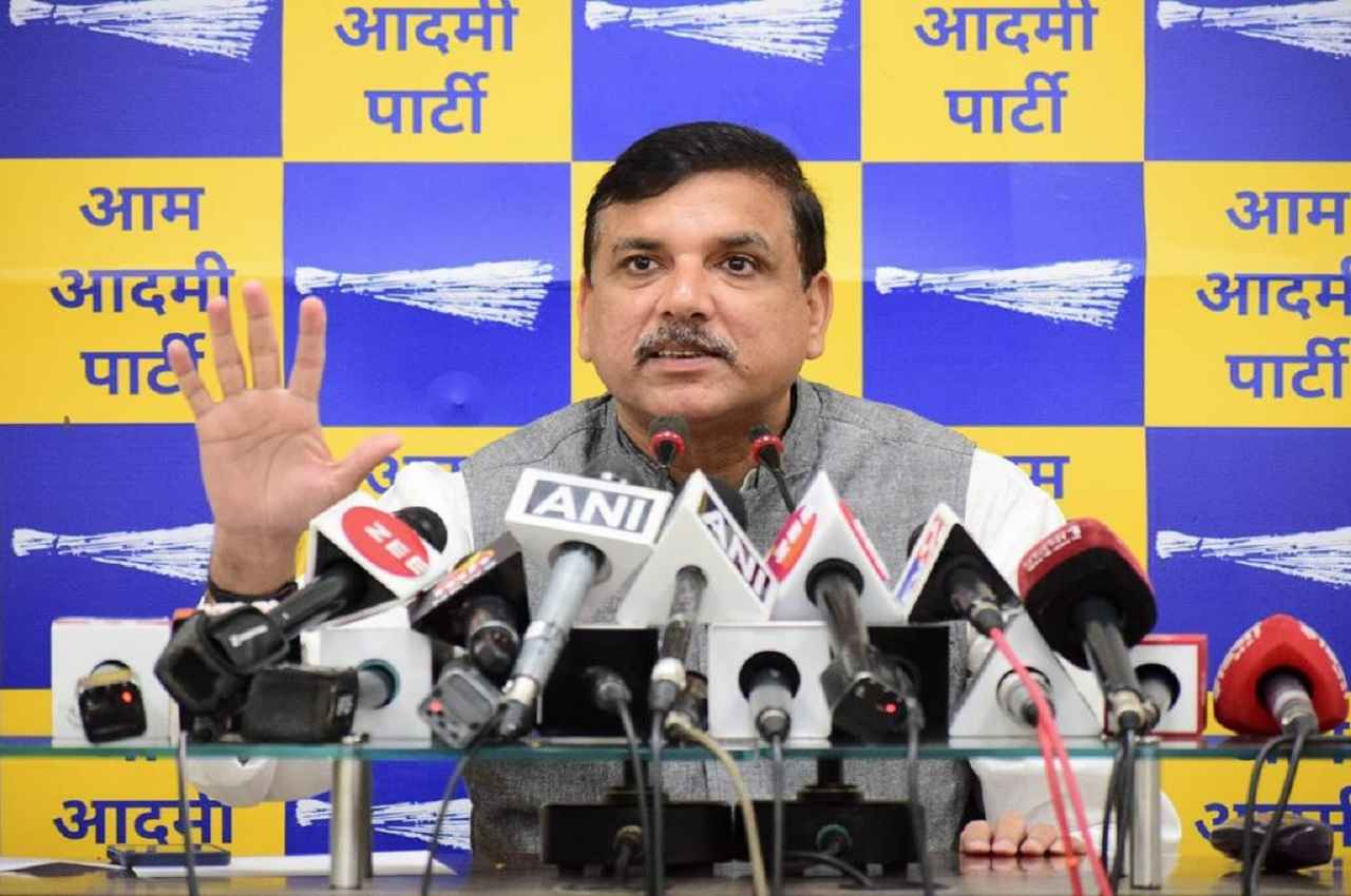 गुजरात में 6 सीटों पर पार्टी की बढ़त के बाद संजय सिंह बोले- पीएम मोदी के गढ़ में घुस चुकी है AAP