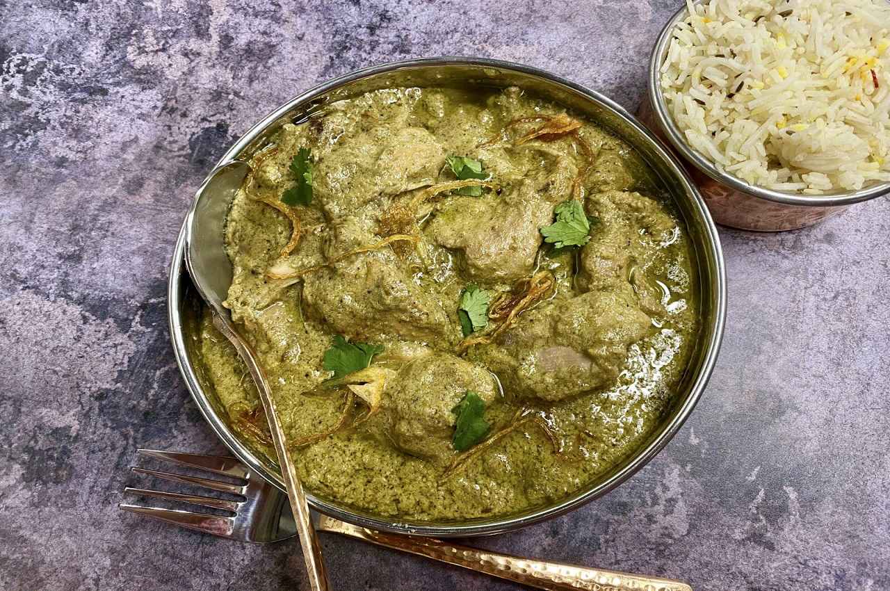 हैदराबादी ग्रीन चिकन हैदराबादी ग्रीन चिकन