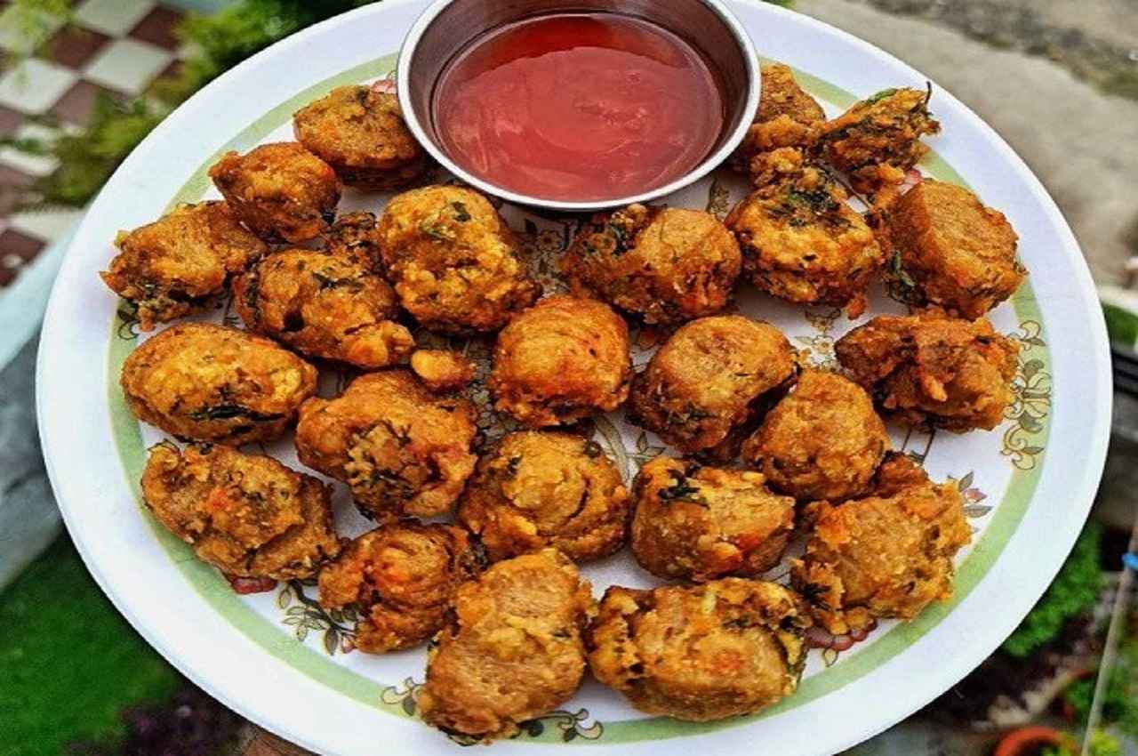 Soybean Pakoda Recipe: इस बार आलू-प्याज नहीं, गरमागर्म चाय के साथ ट्राई करें क्रंची सोयाबीन के पकौड़े, ये रही रेसिपी