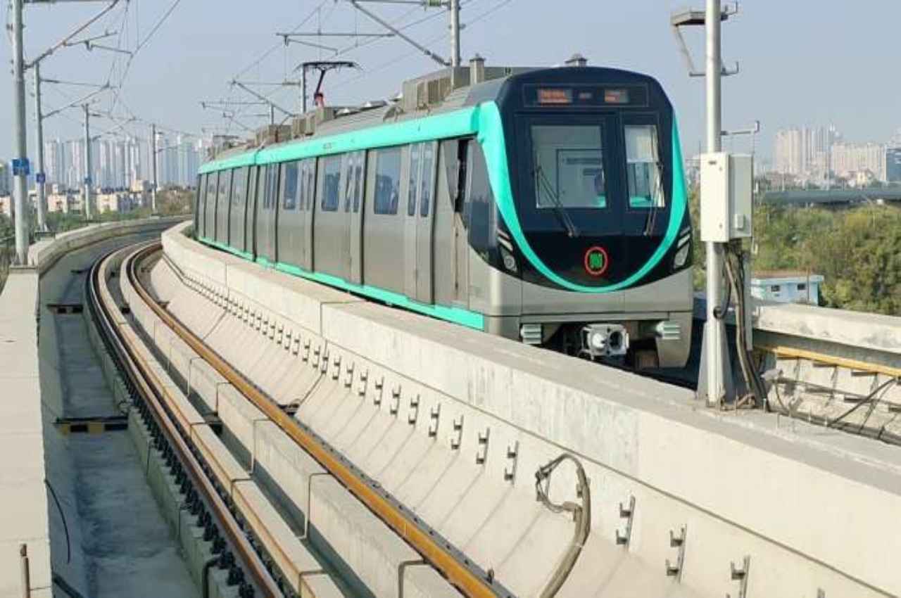 Noida News: मेट्रो एक्वा लाइन विस्तार पर हुई अहम बैठक, जानें ज्यादा से ज्यादा कनेक्टिविटी का क्या है प्लान