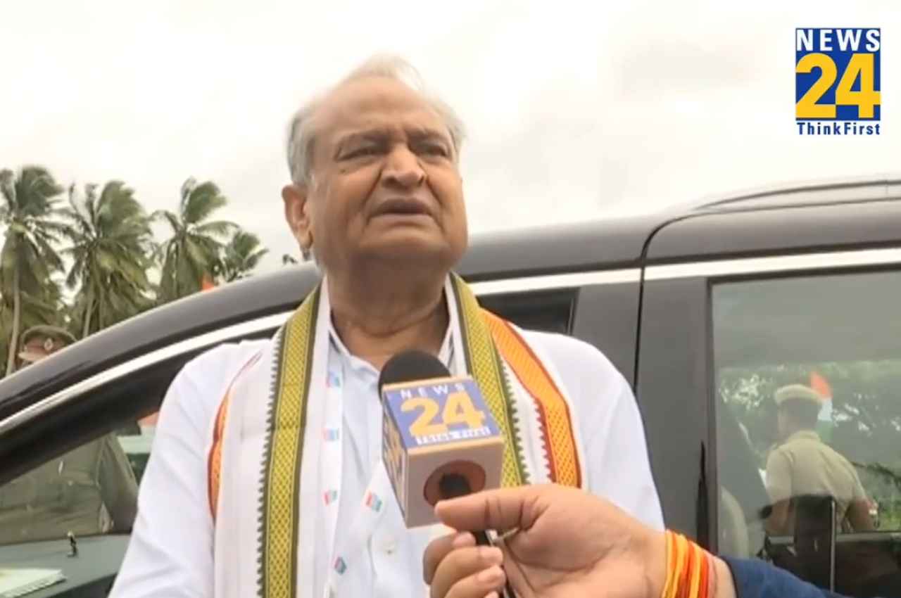Bharat Jodo Yatra: CM गहलोत बोले- 'BJP जिस दिशा में देश को लेकर जा रही है, इतिहास उन्हें माफ़ नहीं करेगा'