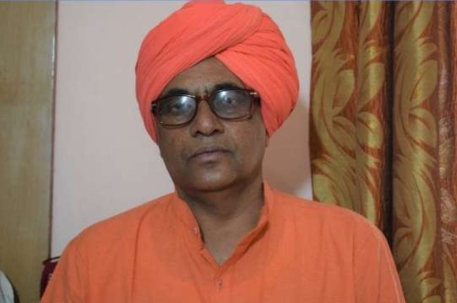 Fraud case registered against Sikar MP Sumedhanand Saraswati