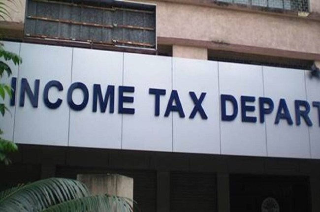 IT raid continues on Rajendra Yadav's bases IT raid continues on Rajendra Yadav's bases