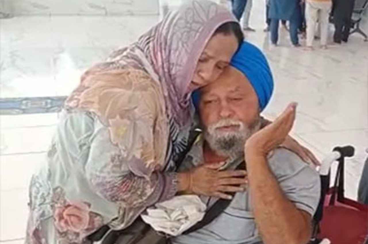 भारत-पाक बंटवारे के समय अलग हो गया था परिवार, 75 साल बाद अपनी मुस्लिम बहन से मिले सिख भाई