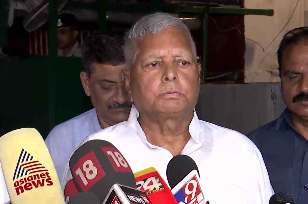 PFI Ban: कांग्रेस के बाद लालू यादव ने की RSS पर बैन की मांग, कहा- ये तो PFI से भी बदतर