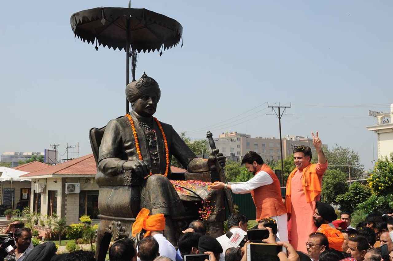 Jammu And Kashmir: महाराजा हरि सिंह की जयंती पर जम्मू-कश्मीर में होगी सरकारी छुट्टी, अधिसूचना जारी