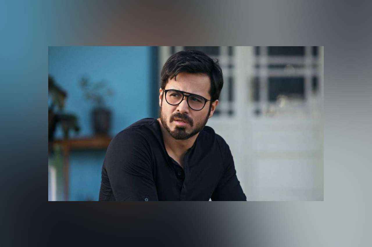 Emraan Hashmi: कश्मीर में पत्थरबाजी का शिकार हुए इमरान हाशमी, शूटिंग खत्म कर निकले थे घूमने