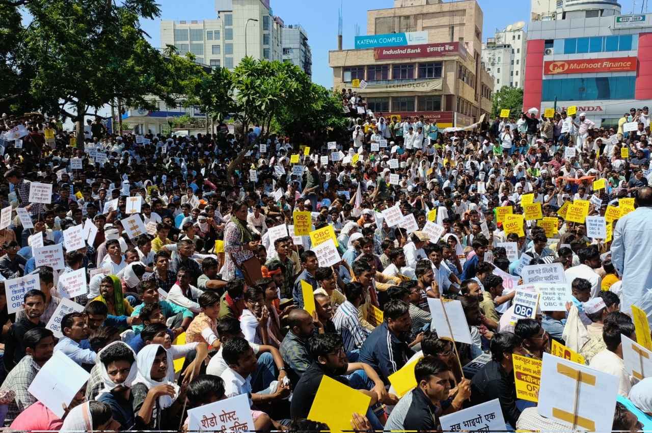 Rajasthan: जयपुर में ओबीसी आरक्षण को लेकर महारैली, हजारों युवाओं ने तख्तियां और बैनर लेकर की नारेबाजी