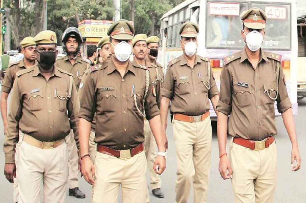 Lucknow News: PFI पर प्रतिबंध के बाद यूपी में हाई अलर्ट, सरकार ने कहा- सड़कों पर रहें पुलिस अधिकारी