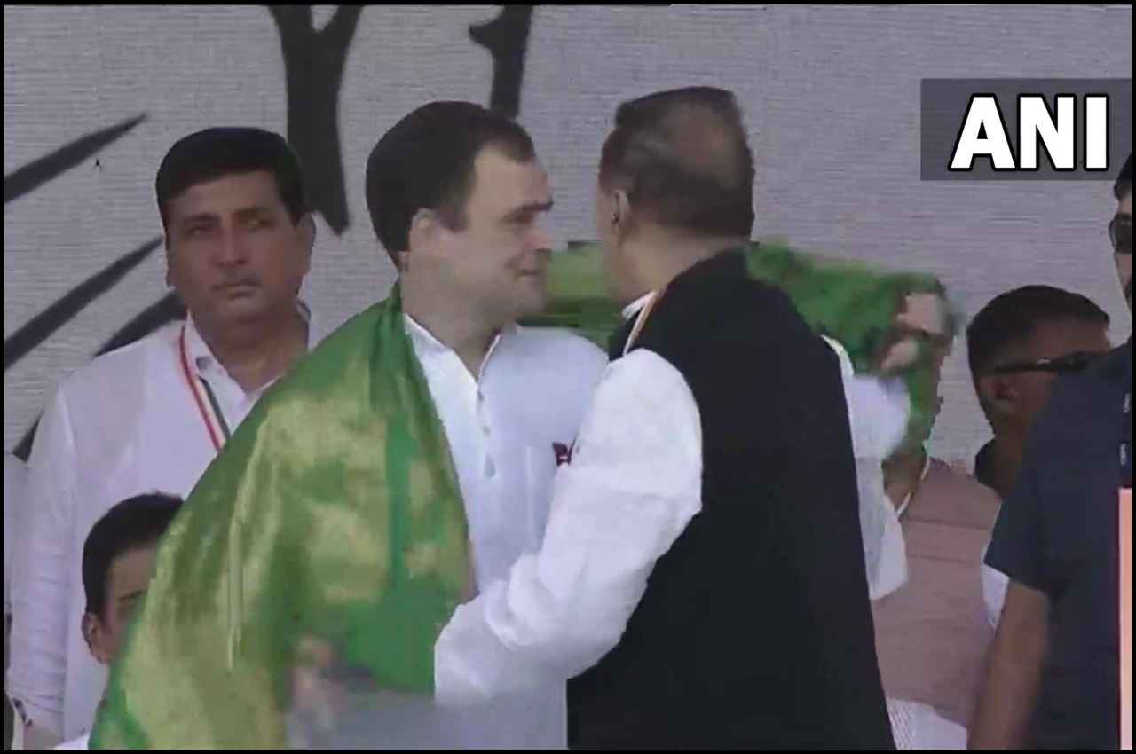 कांग्रेस हल्ला बोल रैली: भाजपा पर जमकर गरजे राहुल, कहा- सिर्फ कांग्रेस की विचारधारा भारत को बचा सकती है