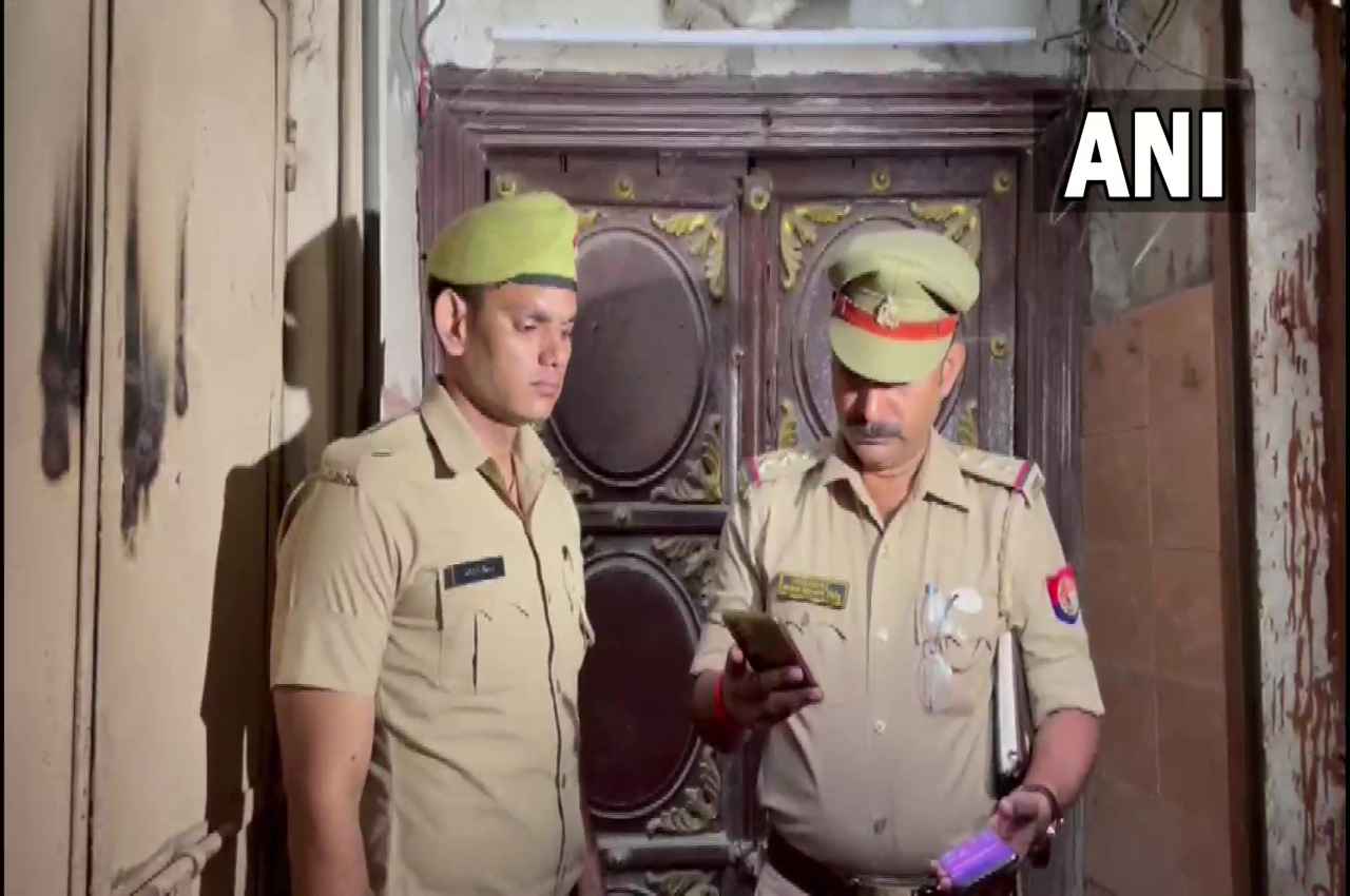 Lucknow: धरना प्रदर्शन से पहले समाजवादी पार्टी के विधायक हाउस अरेस्ट, ट्विटर पर निकाली भड़ास
