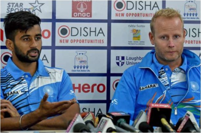 Sjoerd Marijne manpreet singh Sjoerd Marijne manpreet singh