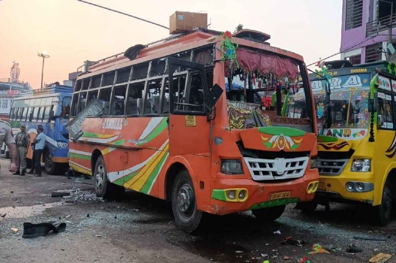 Udhampur Bomb Blast: 7 घंटे के अंदर दो धमाकों से दहला उधमपुर, आतंकी साजिश की आशंका