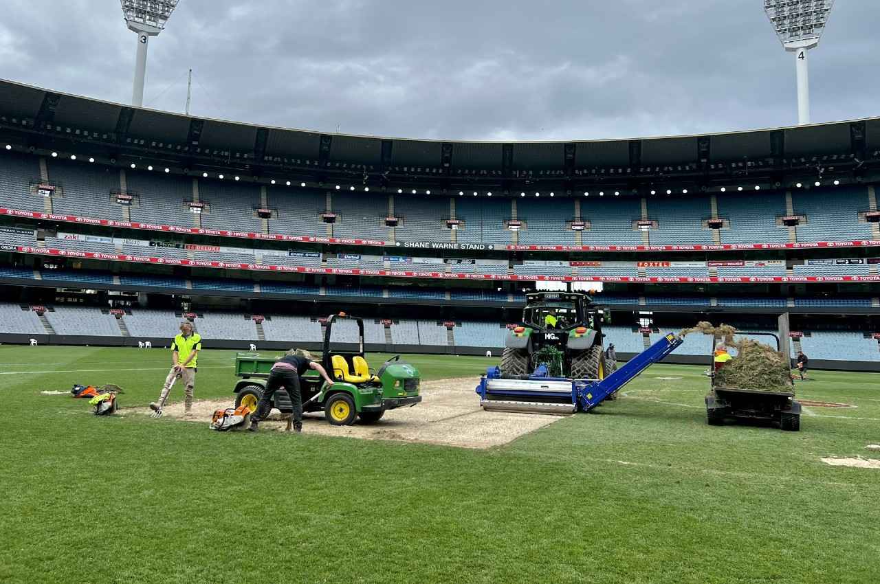T20 World Cup 2022: IND vs PAK महामुकाबले के लिए तैयार हो रहा बड़ा स्टेडियम, सामने आई फोटोज, 1 लाख लोग देख सकेंगे