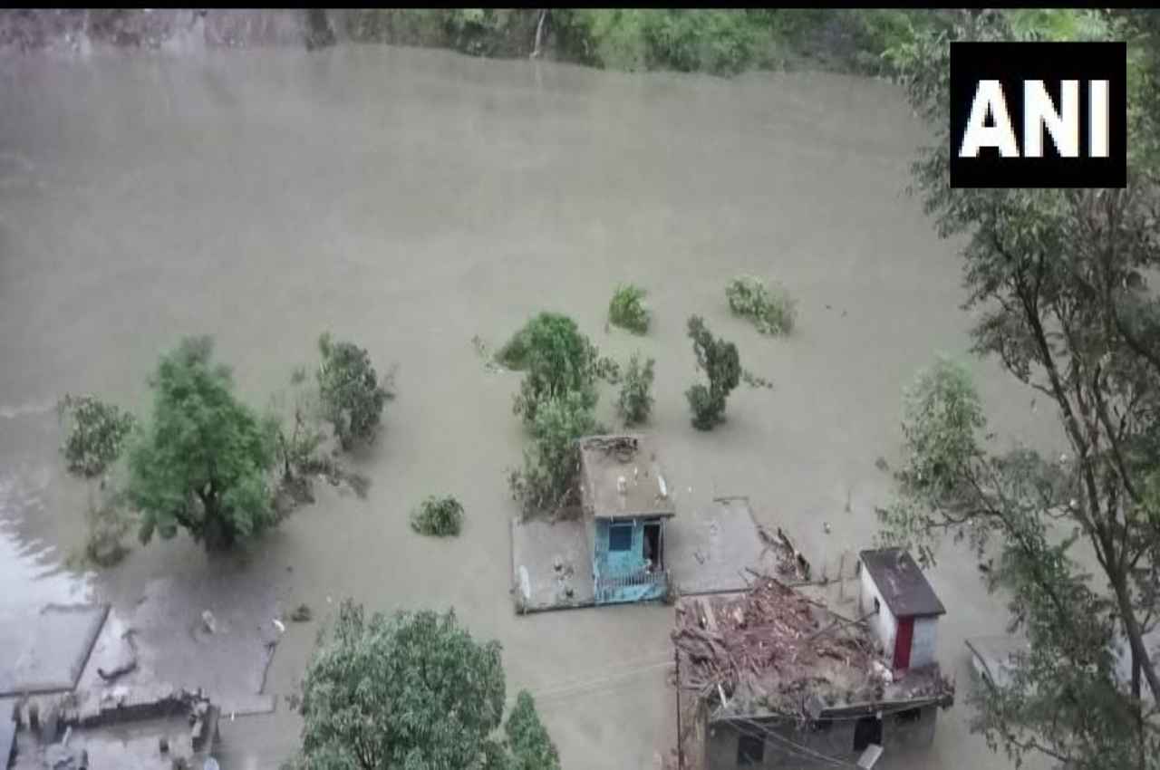 Uttarakhand: पिथौरागढ़ में बादल फटने से एक की मौत, 30 घर बहे, हर ओर तबाही